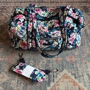 Floral Quilted Vera Bradley travel duffel Bag